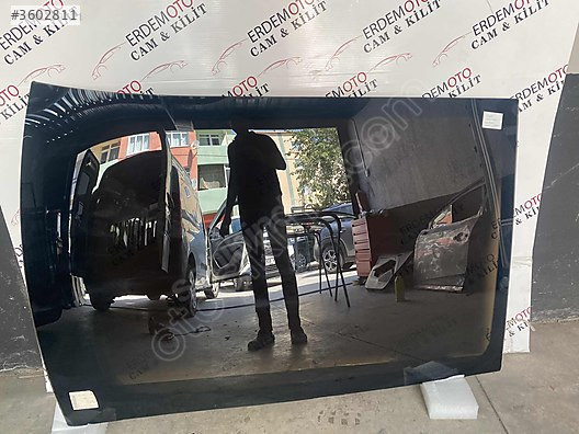 TOYOTA AURİS TAVAN CAMİ DEFOLU