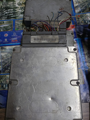 95VW-12A650-HC Ford Galaxy 2000 motor motor beyni