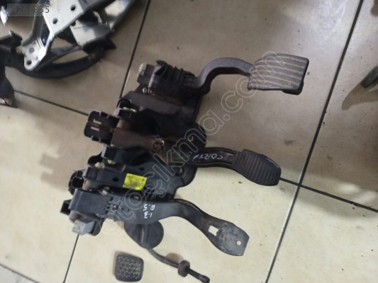 OPEL CORSA D 1,3 E5 PEDAL SET
