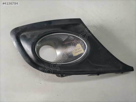 02830 RENAULT MEGANE 3 SAĞ SİS ÇERÇEVESİ