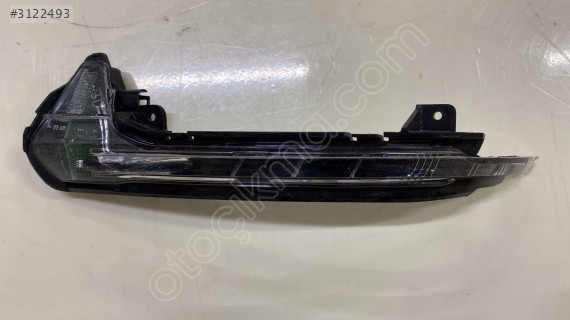 Audi A4 A6 Sağ Ayna Sinyali 2012-2018