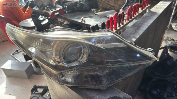 TOYOTA AURİS LEDLİ MERCEKLİ SAĞ FAR 89907726