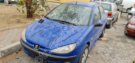 Peugeot 206 ön kaput orijinal hatasız