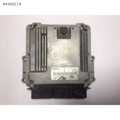 Dacia Sandero Motor Beyni 0281019457 237102213R 237102553R