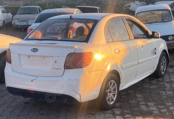 Kia rio arka tampon