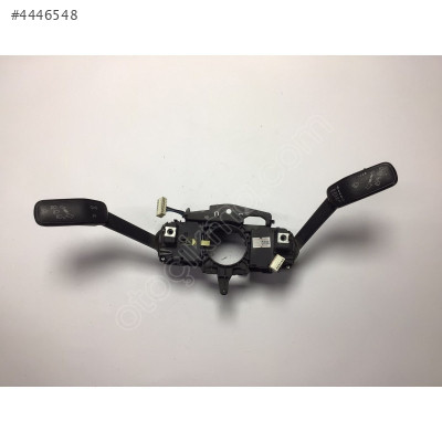 Volkswagen Golf MK6 Sinyal Kolu 10044364