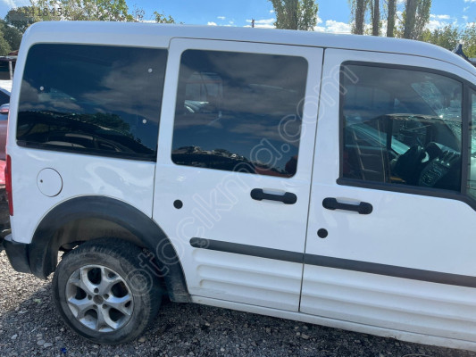 FORD CONNECT SAĞ SÜRGÜLÜ KAPI DOLU MONTECAR