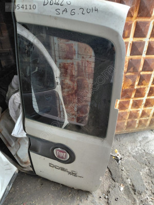 Fiat doblo  2015 model sağ  arka kapı  13000tl orijinal çıkma