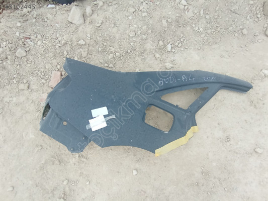 Audi A4 sağ arka çamurluk çıkma Orjinal