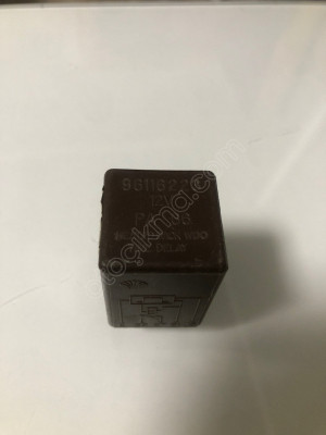 96116223 5 Pimli Arka Cam Rölesi,