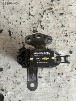 OPEL ASTRA J SAĞ MOTOR KULAĞI ÇIKMA ORJİNAL GM 13247453