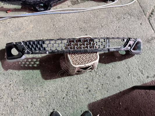 FİAT EGEA CROSS ÖN TAMPON ORTA IZGARA ÇIKMA ORJİNAL