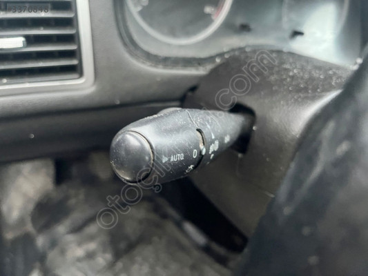 Peugeot 307 sinyal kolu auto