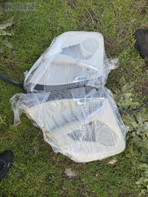 VOLVO V40 CROSLAND SAĞ SOL ARKA KAPI DOŞEMESÜ