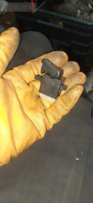 mazda 323 tekli cam düğmesi