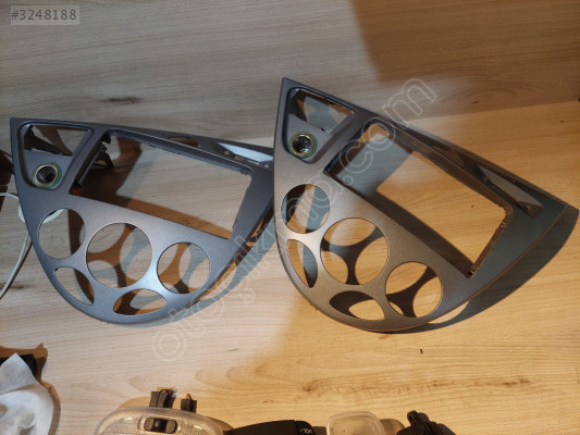 FORD FOCUS MK1 TEYP ÇERÇEVE GÖĞÜS PANEL ORJINAL
