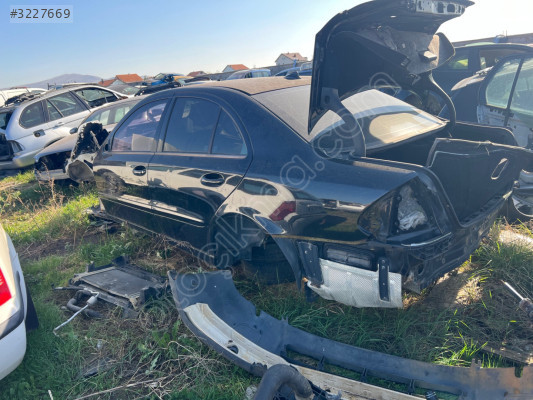 MERCEDES E SERİSİ KAPI