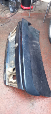 Çıkma mazda familia bagaj kapağı