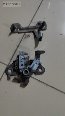 Renault 19 çıkma kaput kilidi