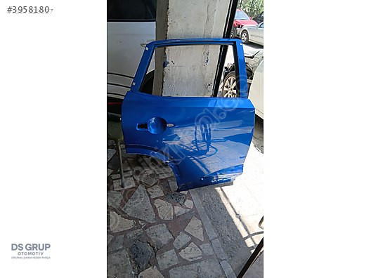 NISSAN QASHQAI J12 SAĞ ARKA KAPI (TEMİZ-LOKALLİK-LACİVERT RENK)