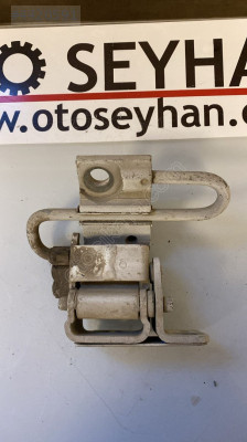 6Q0831411 volkswagen polo 2004 sol ön kapı alt menteşesi