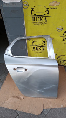 OPEL CORSA F SAĞ ARKA KAPI METALİK GRİ ÇIKMA ORJİNAL YEDEK PARÇA