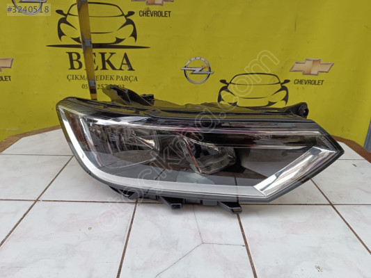 VOLKSWAGEN PASSAT SAĞ FAR SIFIR YEDEK PARÇA