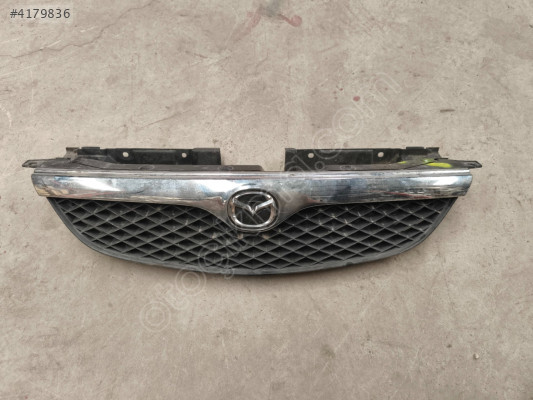 98 Mazda 626 ön panjur orijinal çıkma
