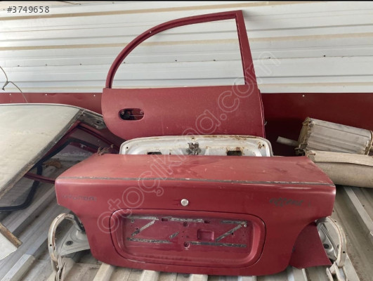 95 Hyundai Accent bagaj kapağı