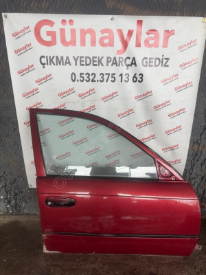 TOYOTA COROLLA SAĞ ÖN KAPI