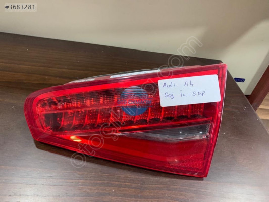 Audi A4 Sağ Stop ve Diğer Çıkma Orjinal Parçaları