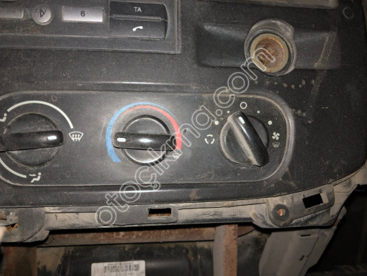 Ford Transit 2006-2013 Kalorifer Kontrol Paneli Düğmeleri