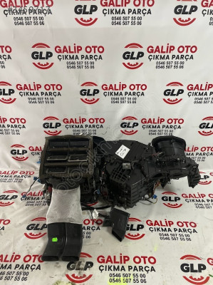 AUDI Q7 KALORİFER KUTUSU ORJINAL ÇIKMA