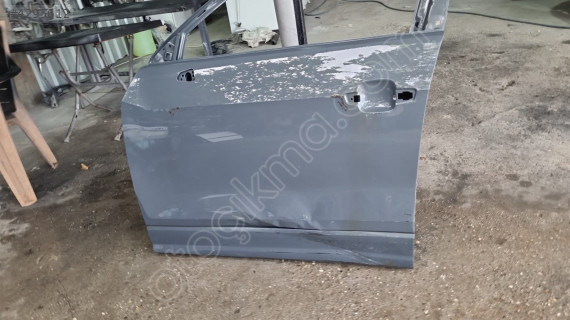 Audi q.2 model 2017 sol on kapi