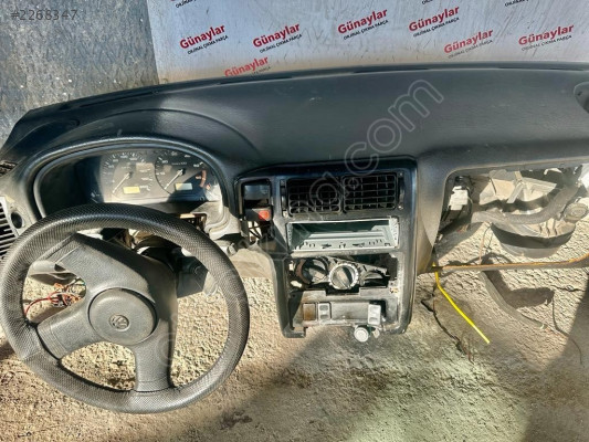 VOLKSWAGEN POLO KLASSİK ÖN GÖĞÜS
