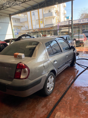 2006 RENAULT CLİO SAĞ ARKA ÇAMURLUK