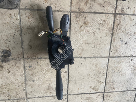 Peugeot 207 sinyal kolu