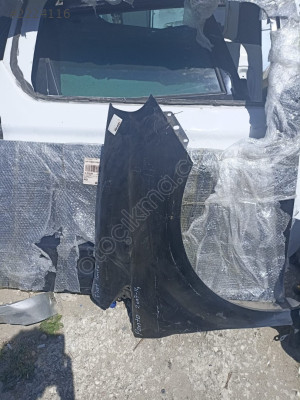Duman Oto da fiat punto sağ ön çamurluk