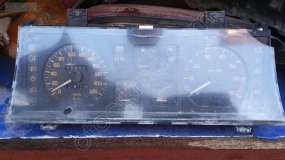 Renault 21 kilometre saati