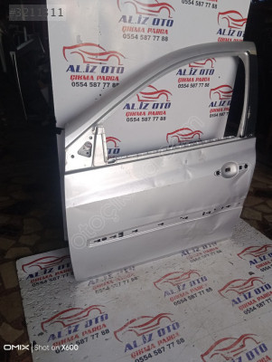 Renault Clio 3 sol ön kapı