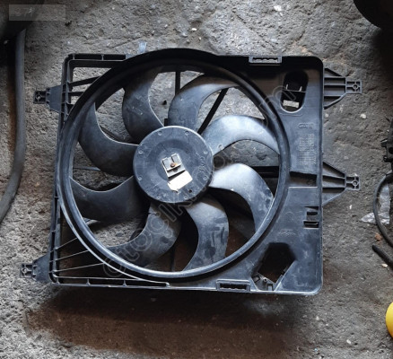 RENAULT KANGOO RADYATÖR FAN MOTORU