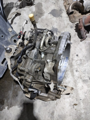 Megan 4 13 DC Otomatik şanzıman