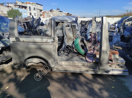 VOLKSWAGEN TRANSPORTER T5 SAĞ ARKA CAMURLUK KOMPLE