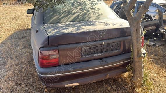 94 Opel Vectra bagaj kapağı