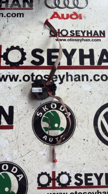 5K0959542C vw tiguan 2015 direksiyon tuş takımı tesisatı
