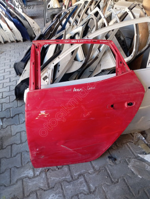 Seat Leon sol arka kapı 2018 2024 arası