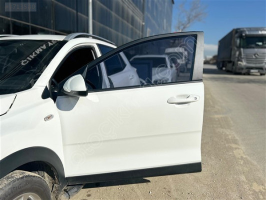 2023 Kia Stonic Sol Ön Kapı