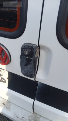 Caddy 2000 model  arka bagaj kapağı açma kolu yedek parça