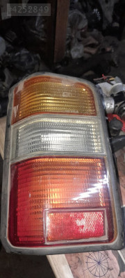 Mitsubishi L300 arka stop