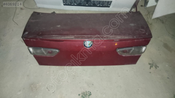 ALFA ROMEO 156 BAGAJ  KAPAGI ÇIKMA